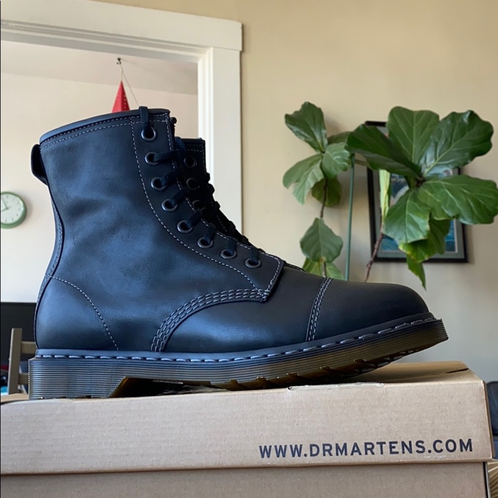 Men’s Doc Marten’s boots with zipper